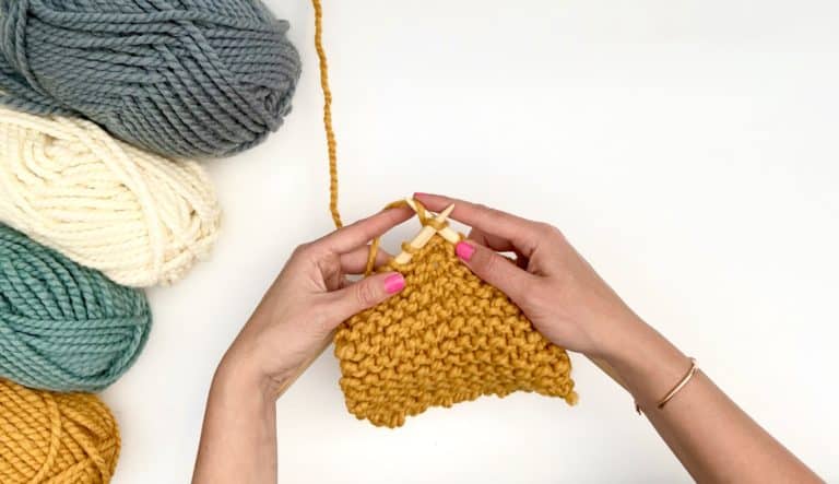 Garter Stitch Knit Swatch - knitting.com