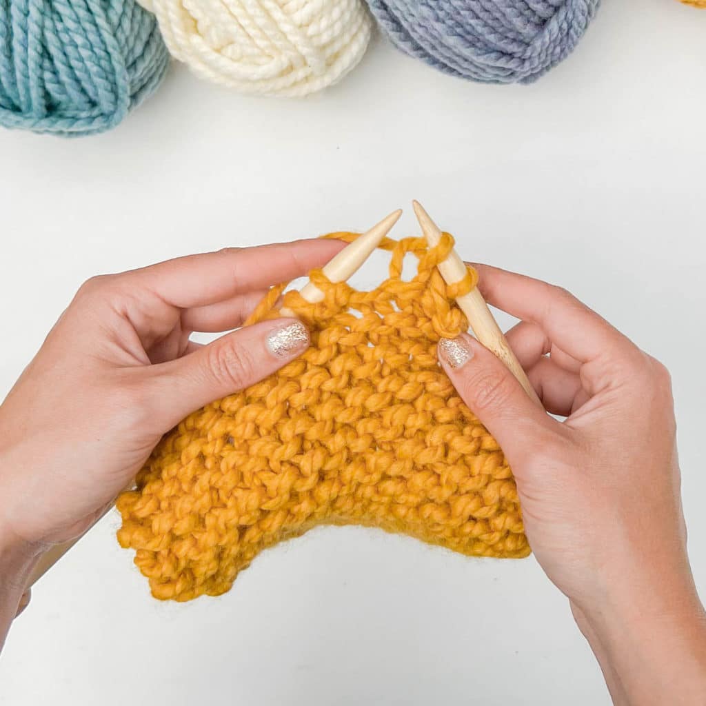 How to Bind Off Knitting - Step 3