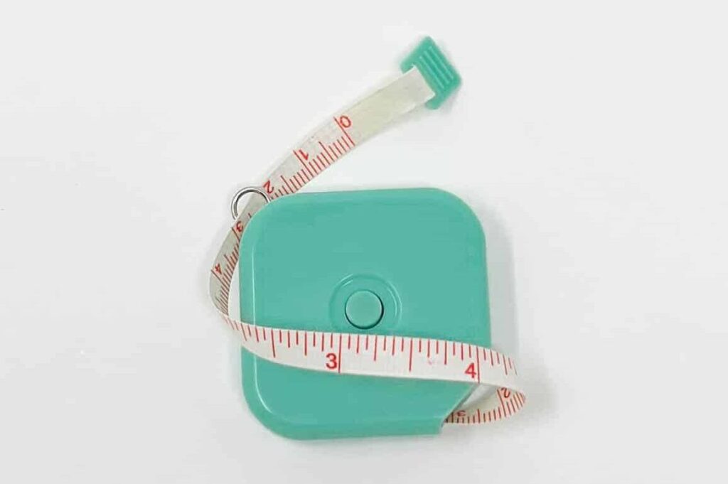 Knitting Supplies for Beginners - retractable tape measure