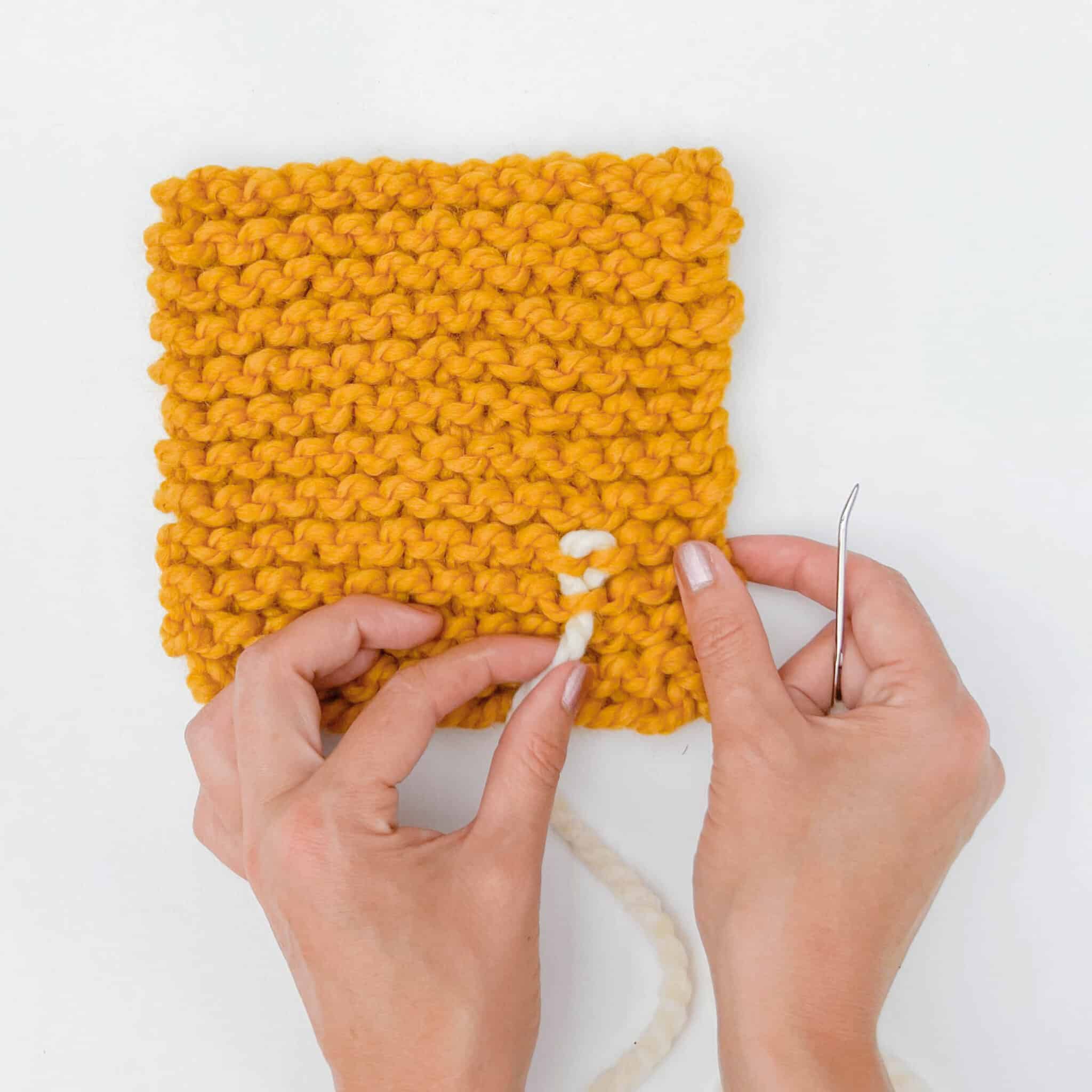 How to Weave Ends in Knitting [2 Great Ways]