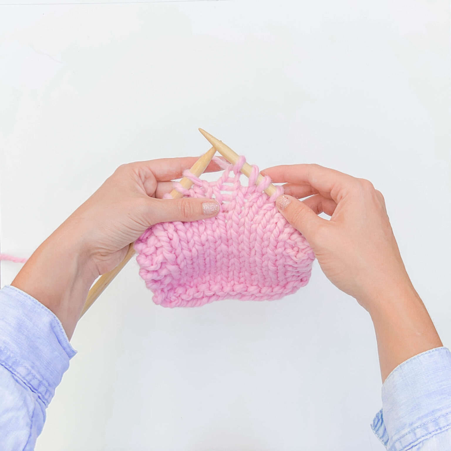 How to Knit Stitch for Beginners [5 Easy Steps]