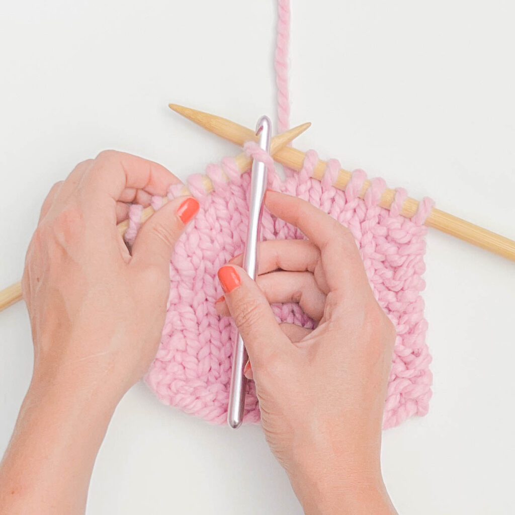 How to fix a dropped stitch - Knit Stitch Repeat steps 2-5