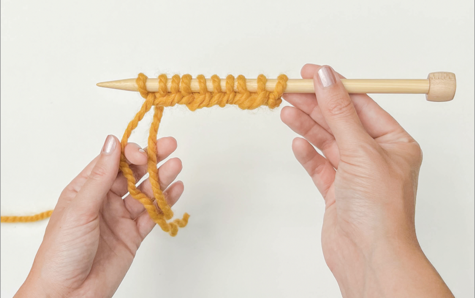 How to Cast On Knitting Stitches [7 Easy Methods]