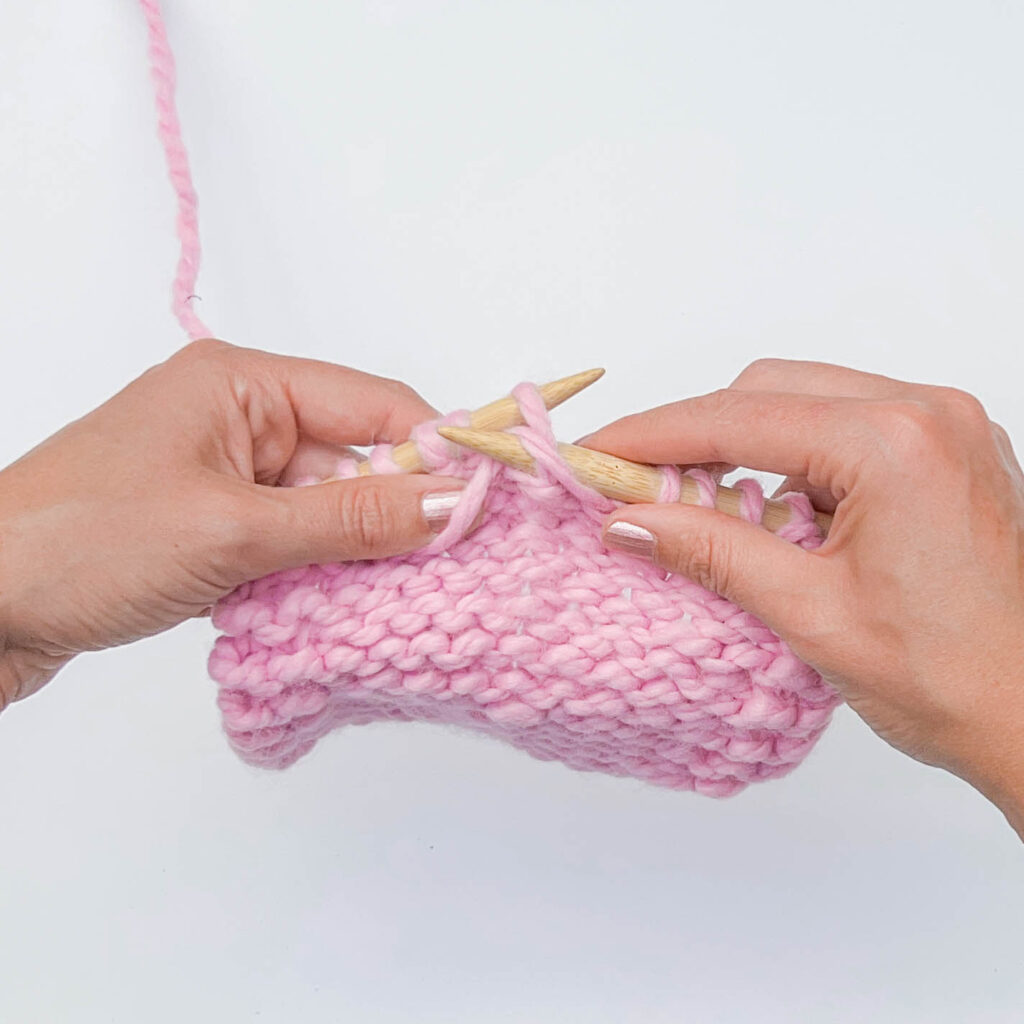 PFB knitting increase: Step 1
