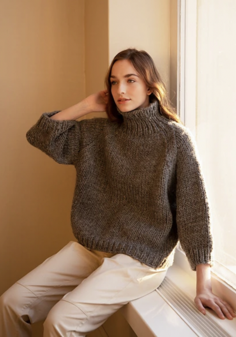 Super Bulky Sweater Patterns [FREE 10 Easy Knits!]