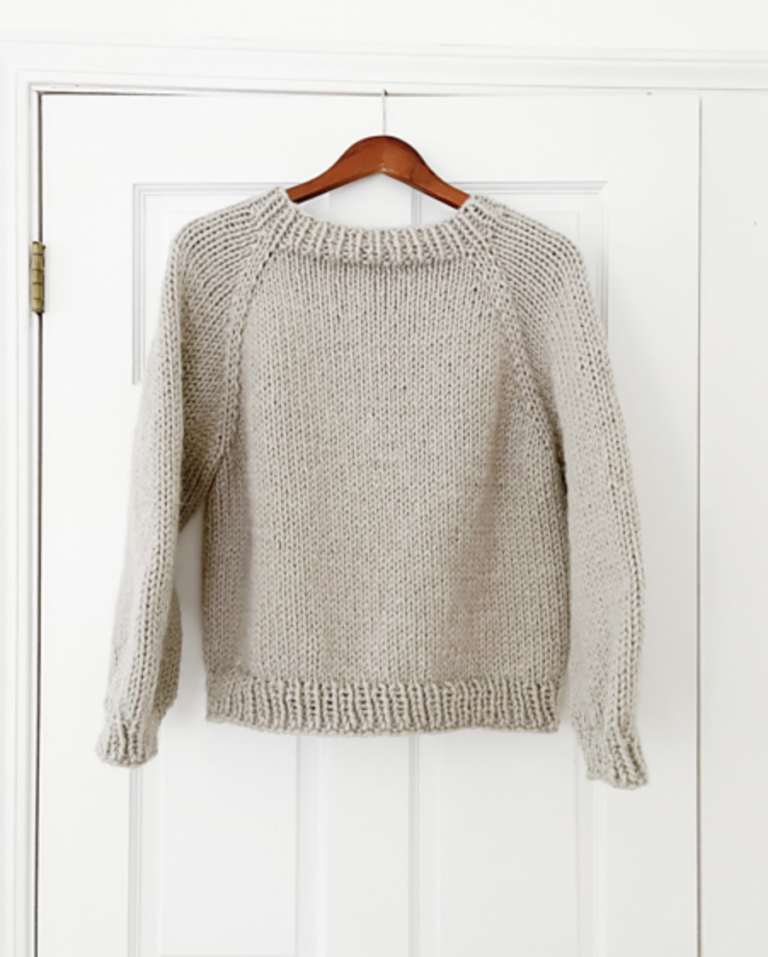 Super Bulky Sweater Patterns [FREE 10 Easy Knits!]