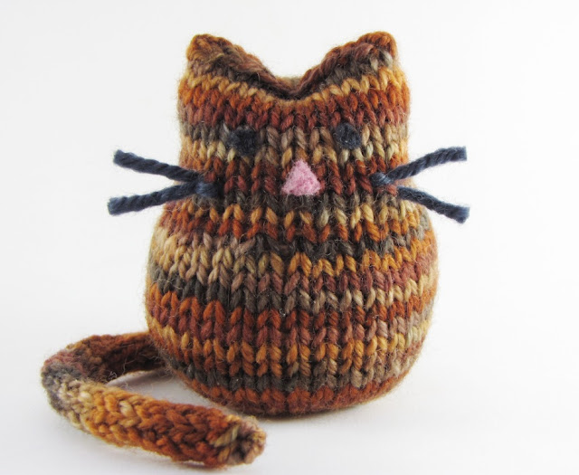 Beans the Cat - Baby Knitting Patterns