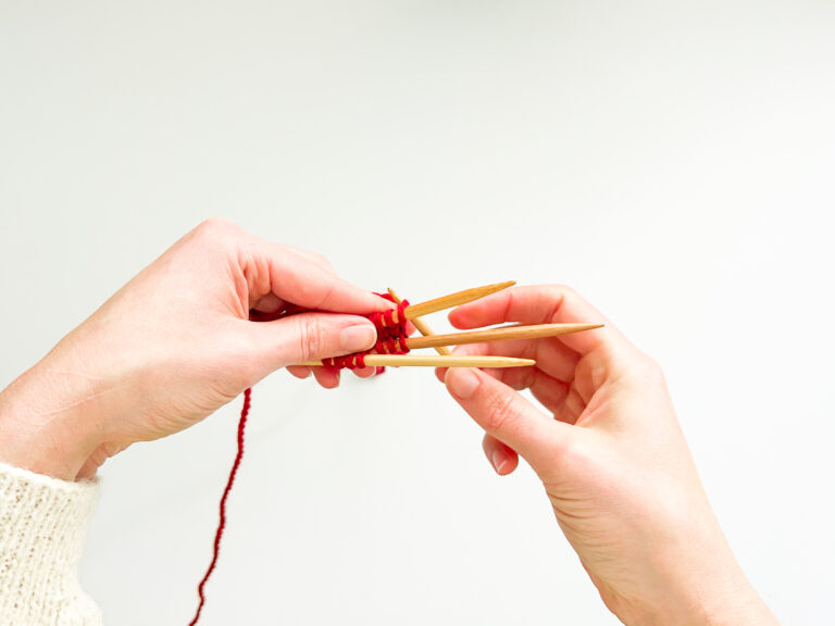 Judy's Magic Cast On - 3 Steps for Invisible Seams