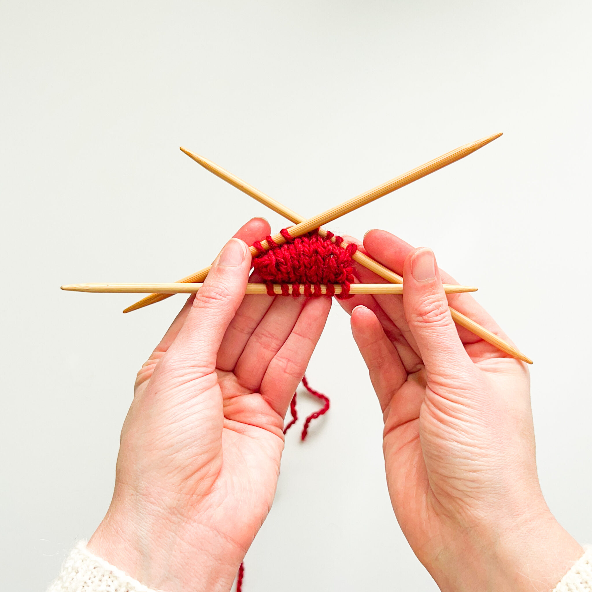 Judy's Magic Cast On - 3 Steps for Invisible Seams