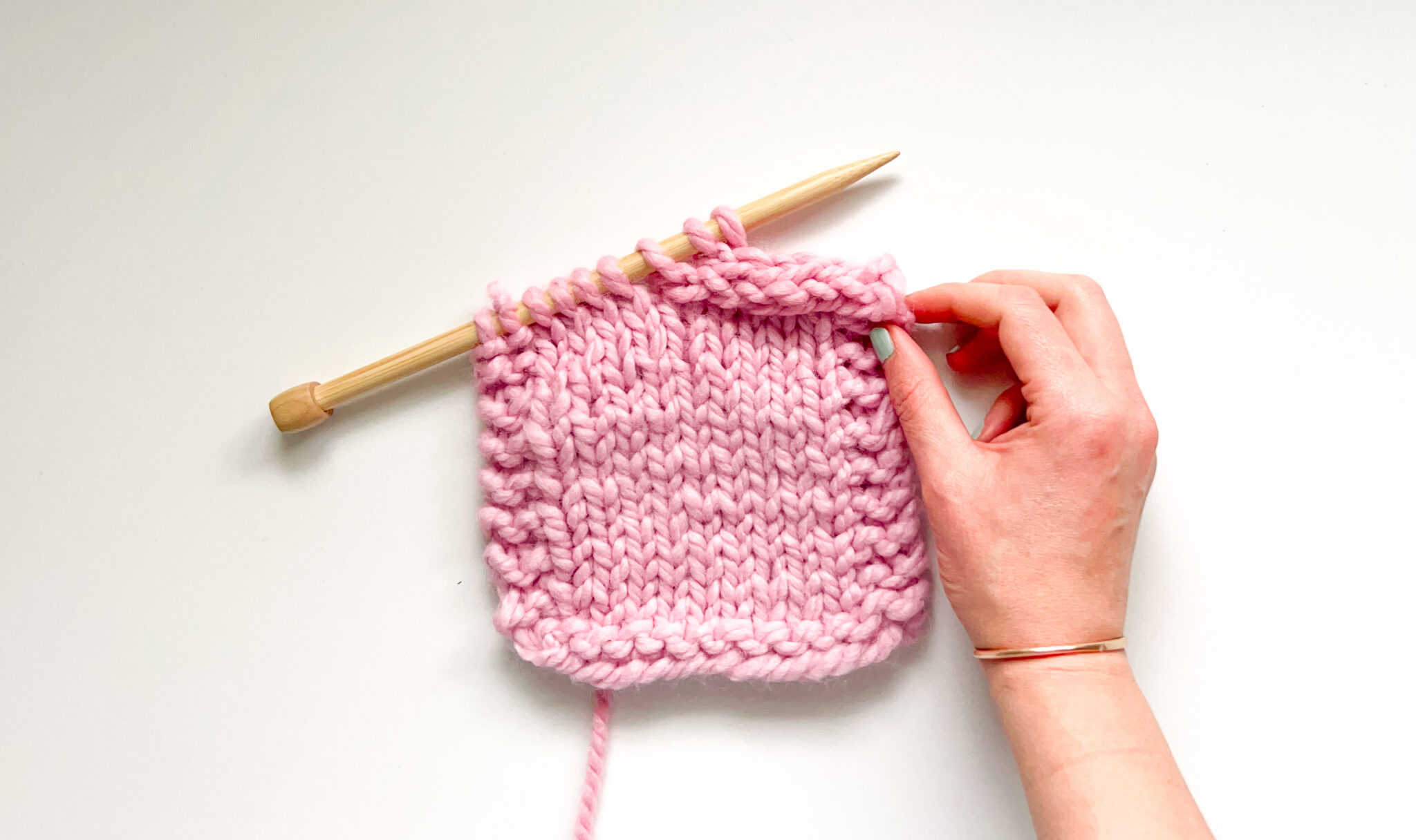 How to Bind Off Knitting [6 Great Ways]