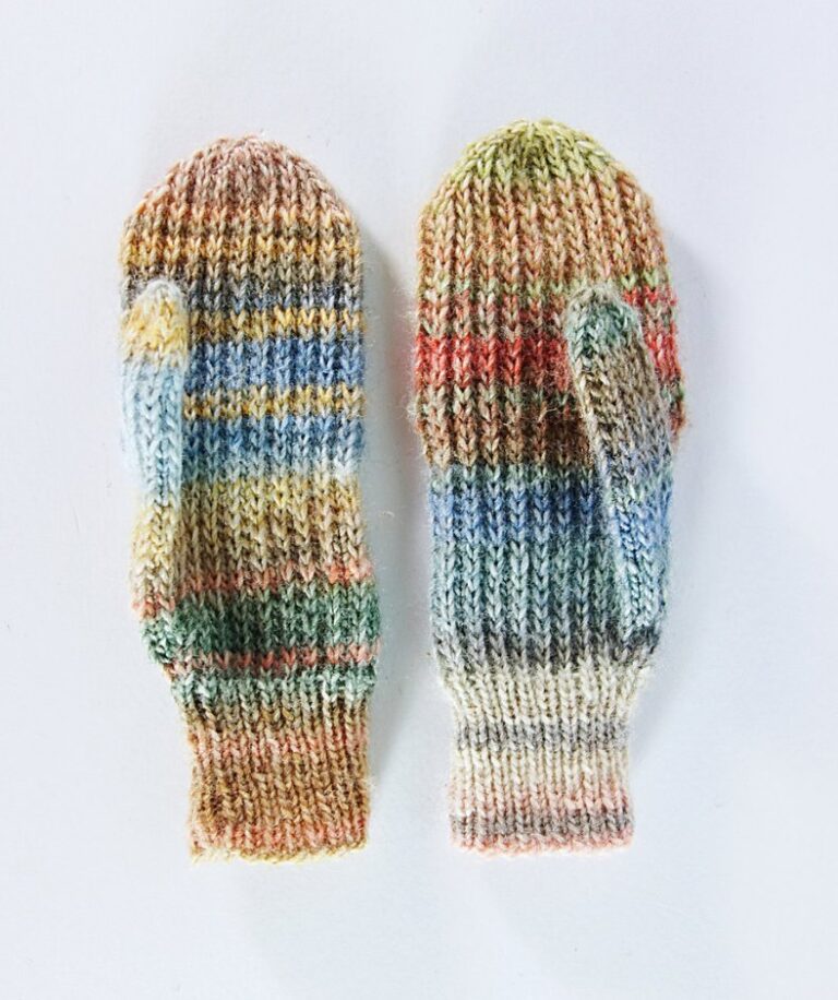 Mitten Pattern Round Up [12 Free Knitting Patterns]