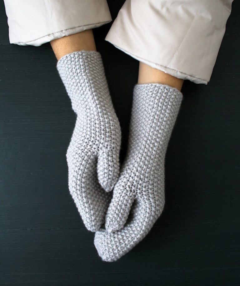 Mitten Pattern Round Up [12 Free Knitting Patterns]