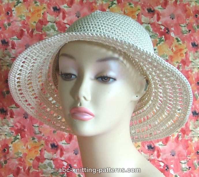 Image of the Summer Breeze Hat pattern.