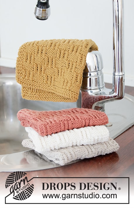 The Easiest Knit Dishcloth - free pattern that is great for a beginner! -  Six Clever Sisters
