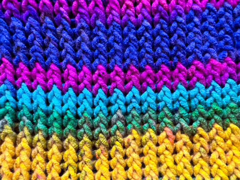 e-wrap knit stitch on the knitting loom