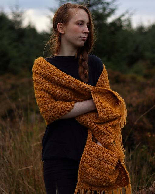 Free crochet shawl patterns: the Fall Pocket Shawl pattern.