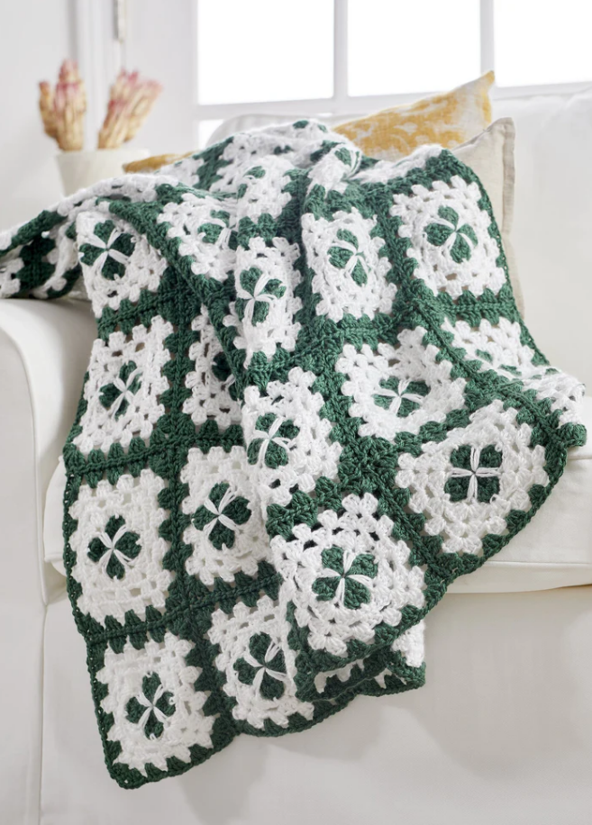 Free crochet afghan patterns: The Fields of Clover Afghan