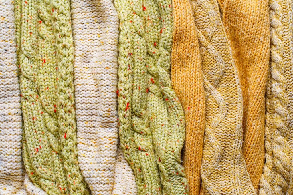 Cable knitting patterns for every beginner!