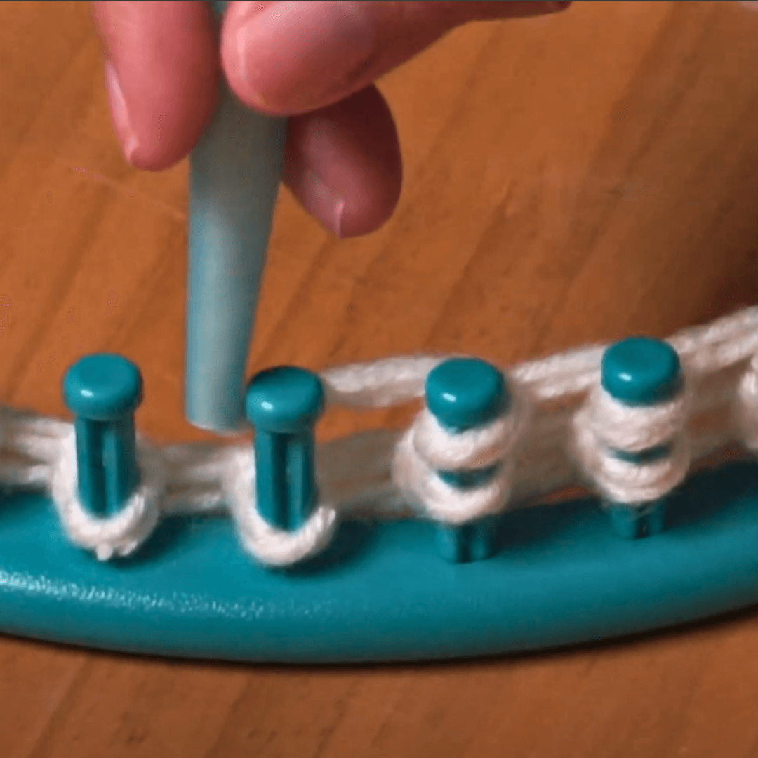 Step 2: Make the Brim

Use the E-Wrap Knit Stitch and knit the whole row.
