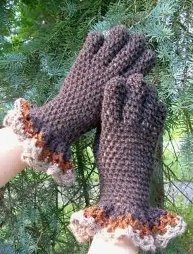 Gloves with Ruffle