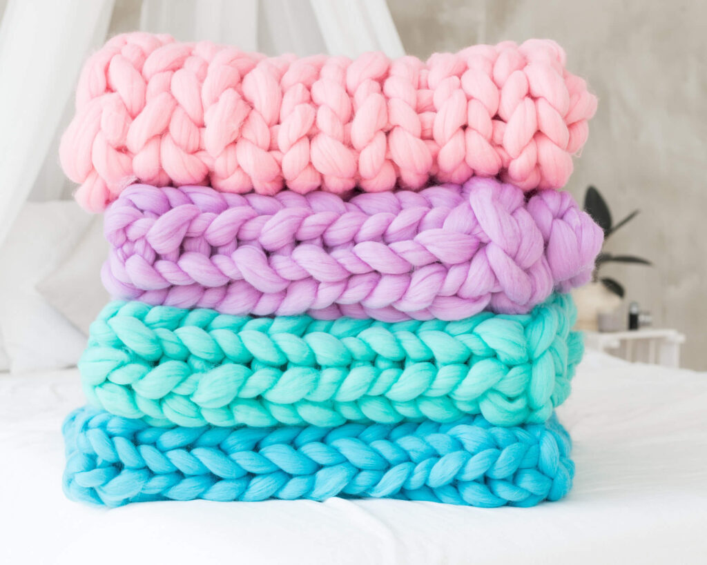 How to finger knit a blanket!
