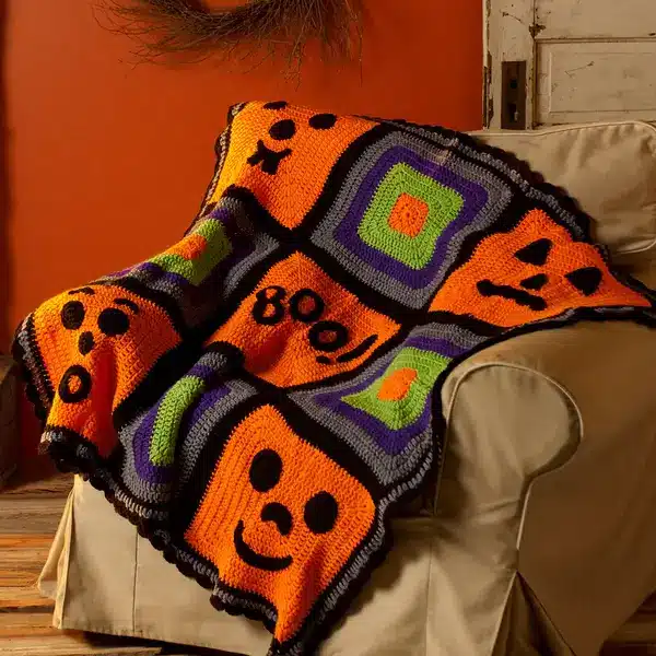 Pumpkin Face Throw