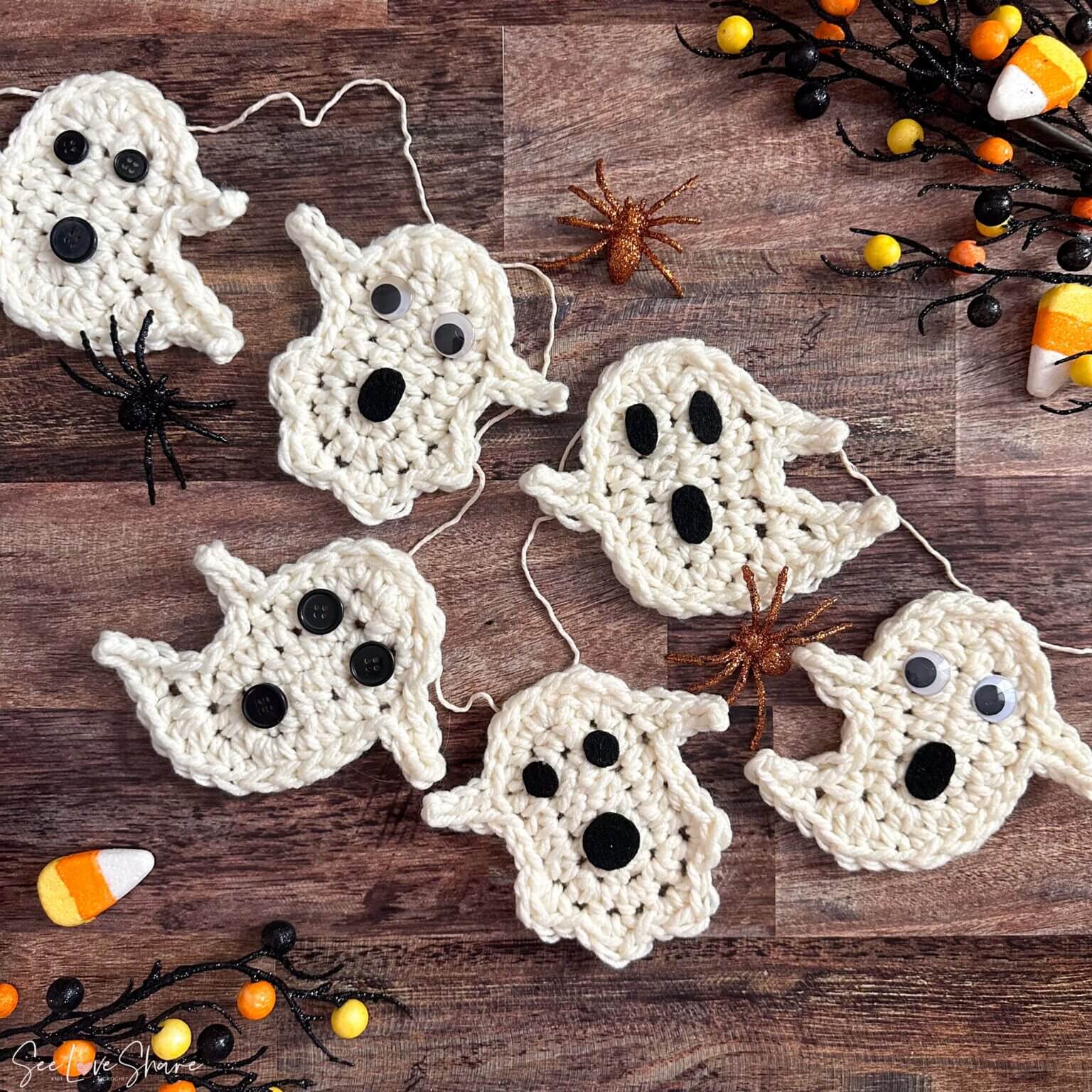 Spooky Boo Ghost Garland Embellishment, Applique