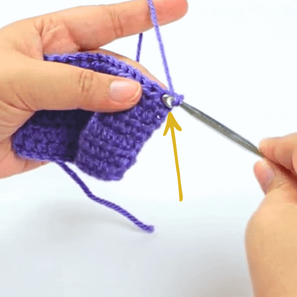 Step 1: Go into the first stitch

Go into the first stitch and pick up a loop. Don't yarn over!