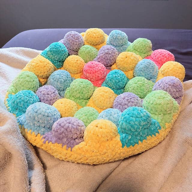 Bubblegum Cat Bed