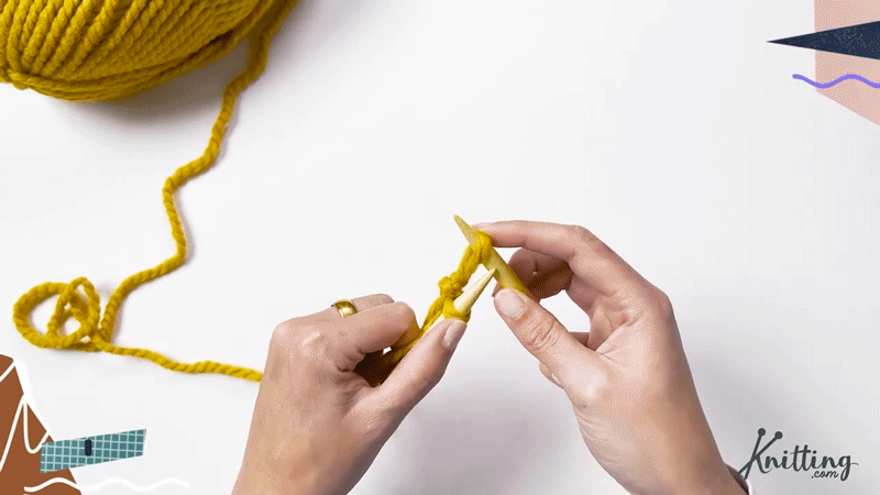 STEP 5

Tug on the yarn that you're holding on your left hand.